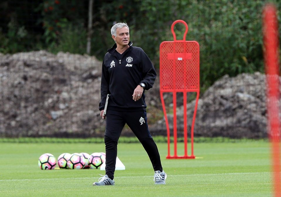 Masterclass Mourinho: Esercizio sul tempo di smarcamento in profondità (Video)