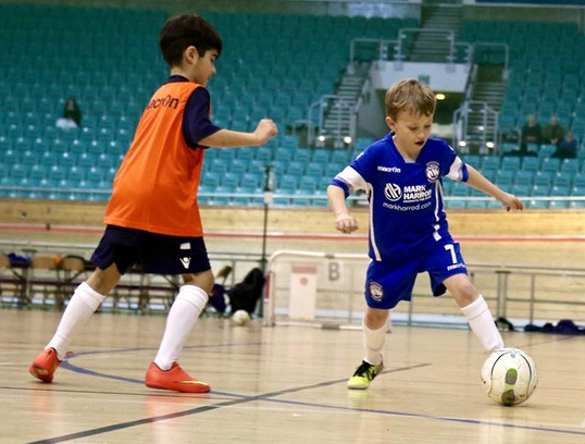 Futsal: Progressione di esercizi sugli 1 vs 1 con varianti