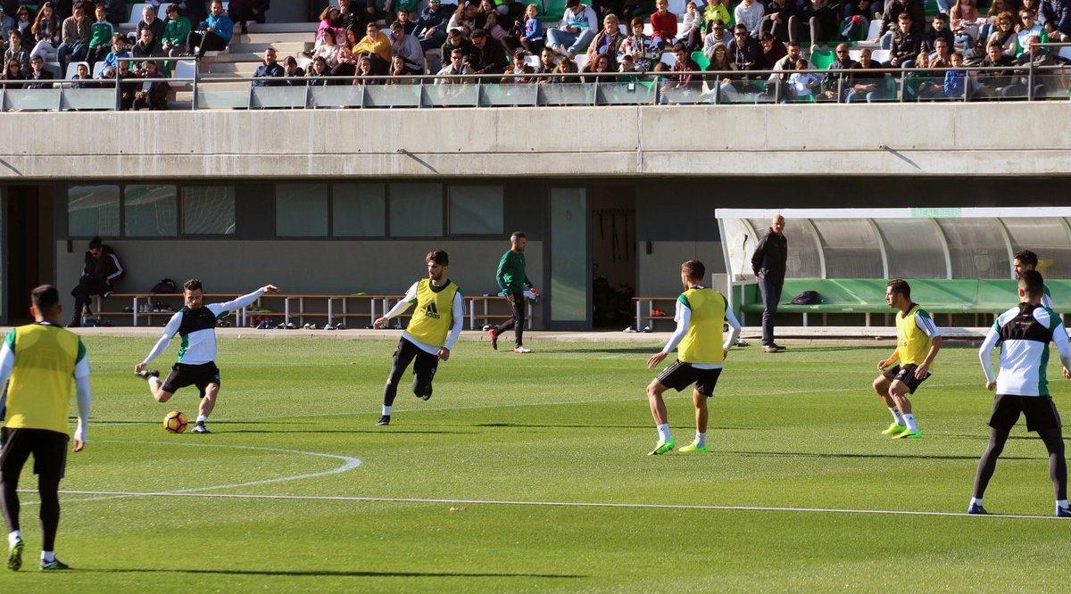 Tecnica applicata a stazioni e gioco a tema 11 vs 11 per seconda palla e duelli