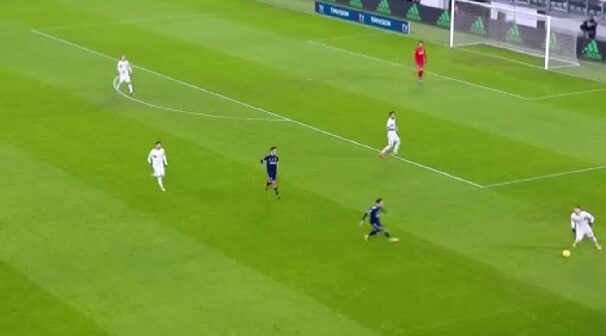Situazione  5 vs 3 per l’ uscita dal basso e gioco a tema 8 vs 8 per sviluppo ragionato della manovra offensiva