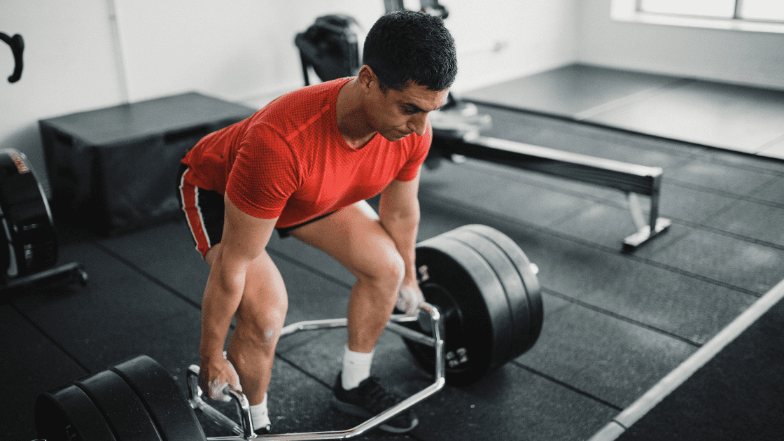 “La specificità dell’allenamento di forza nel calciatore; confronto tra hip thrust e deadlift con trap bar”